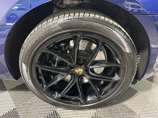 Used 2024 Porsche Macan GTS image 9