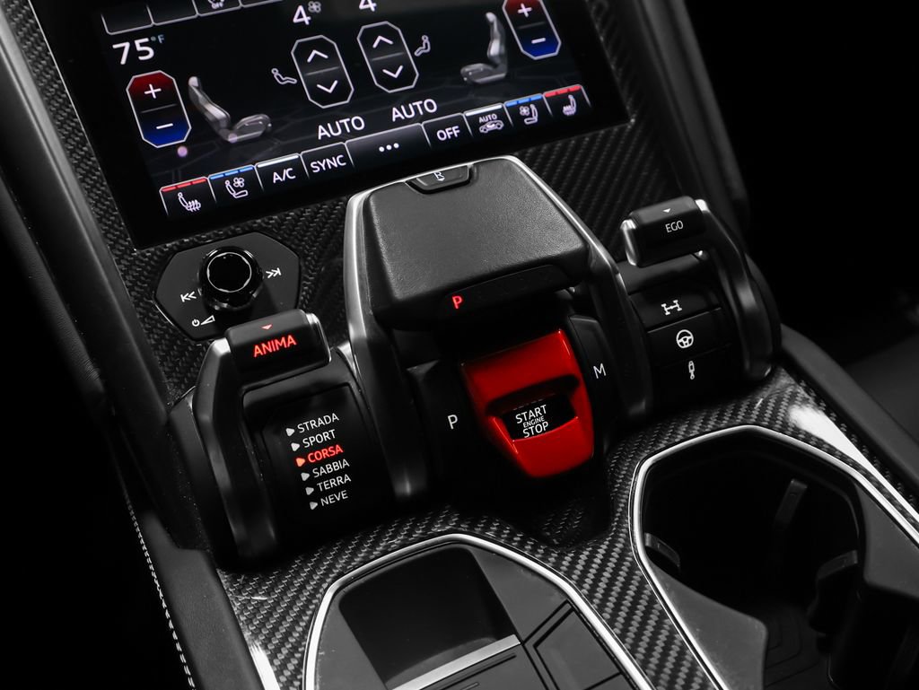 Used 2022 Lamborghini Urus AWD/4WD image 56