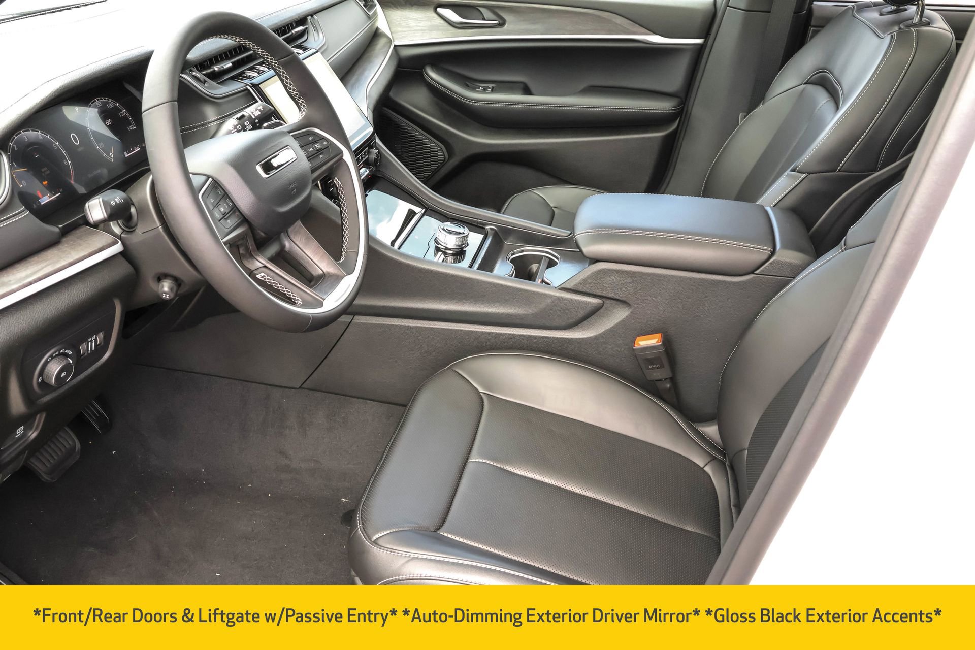 New 2025 Jeep Grand Cherokee Limited w/ Luxury Tech Group II image 6