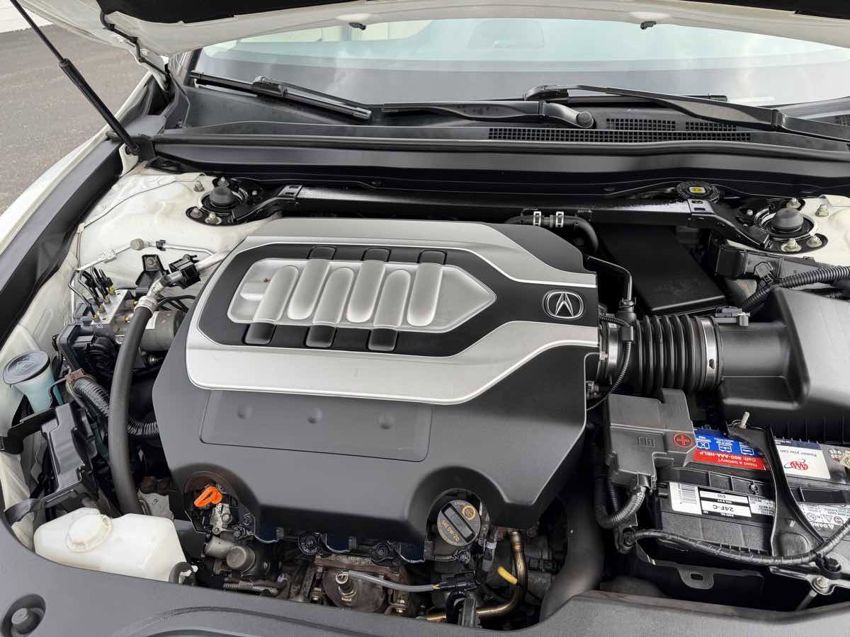 Used 2015 Acura RLX w/ Technology Package FWD image 21