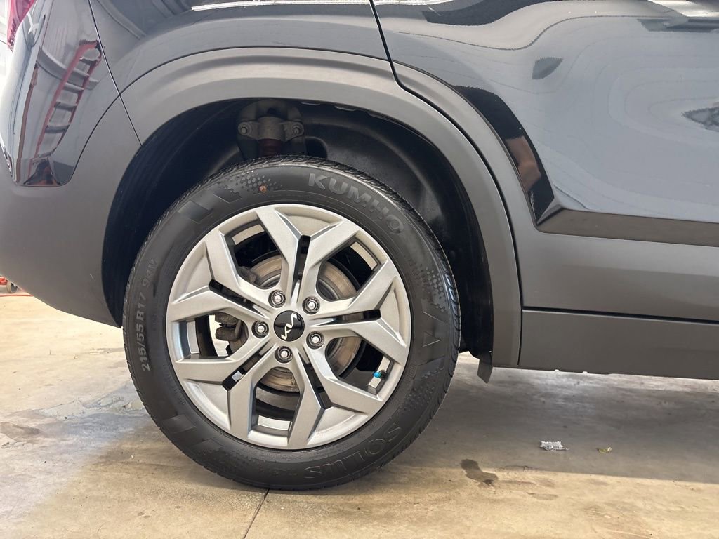 Certified 2024 Kia Seltos LX image 25