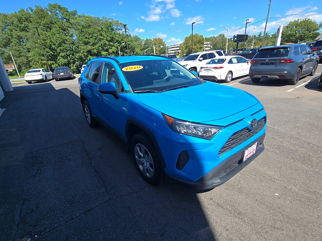 Certified 2021 Toyota RAV4 LE AWD/4WD image 20