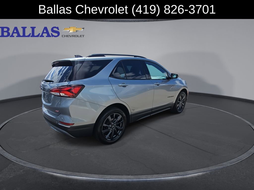 Used 2023 Chevrolet Equinox RS w/ LPO, Cargo Package FWD image 8