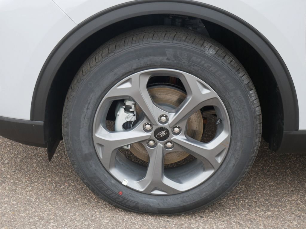 New 2026 Ford Escape ST-Line w/ Tech Pack #1 AWD/4WD image 9