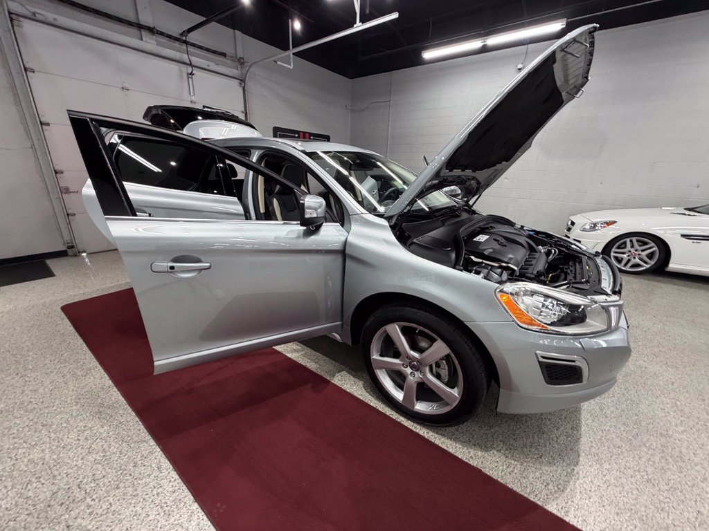 Used 2012 Volvo XC60 T6 AWD/4WD image 42