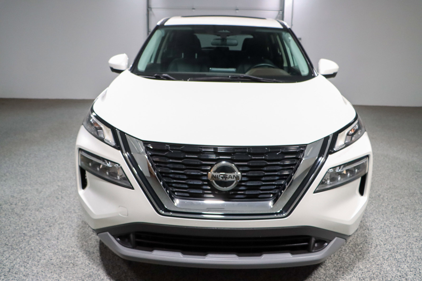 Used 2021 Nissan Rogue SV image 4