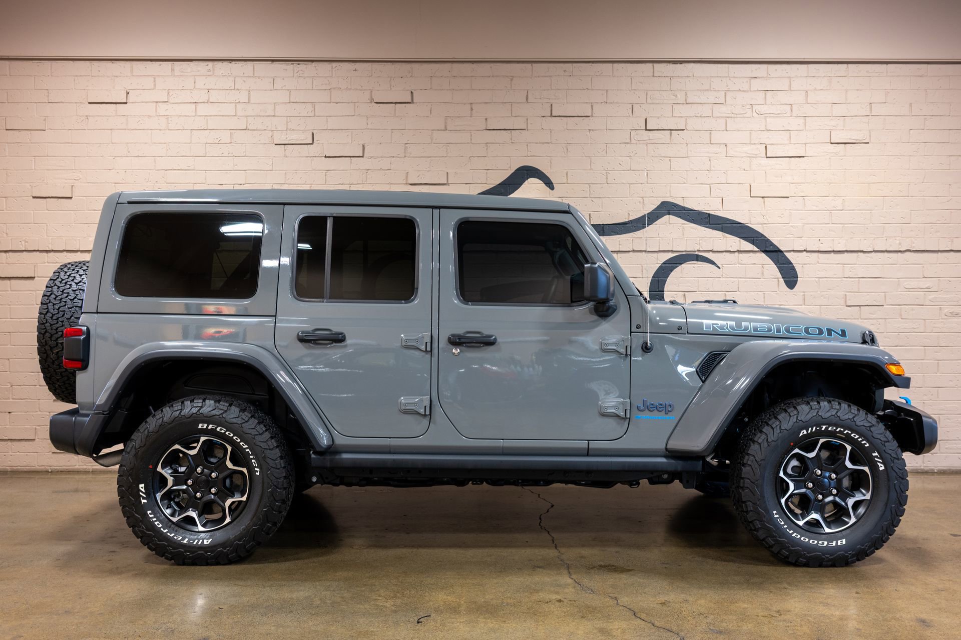 Used 2023 Jeep Wrangler Unlimited Rubicon 4xe w/ Cold Weather Group image 2