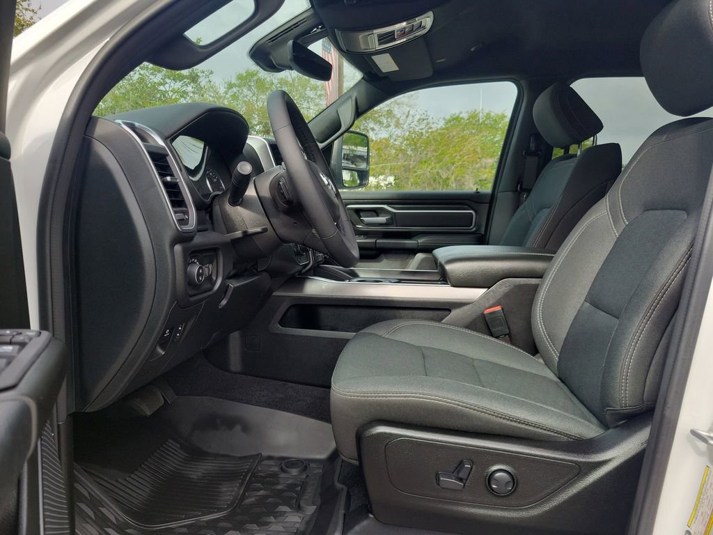 Used 2025 RAM 1500 Big Horn AWD/4WD image 22