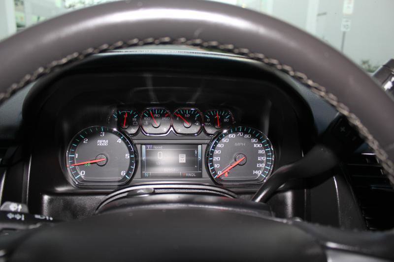 Used 2017 Chevrolet Suburban LT RWD image 30