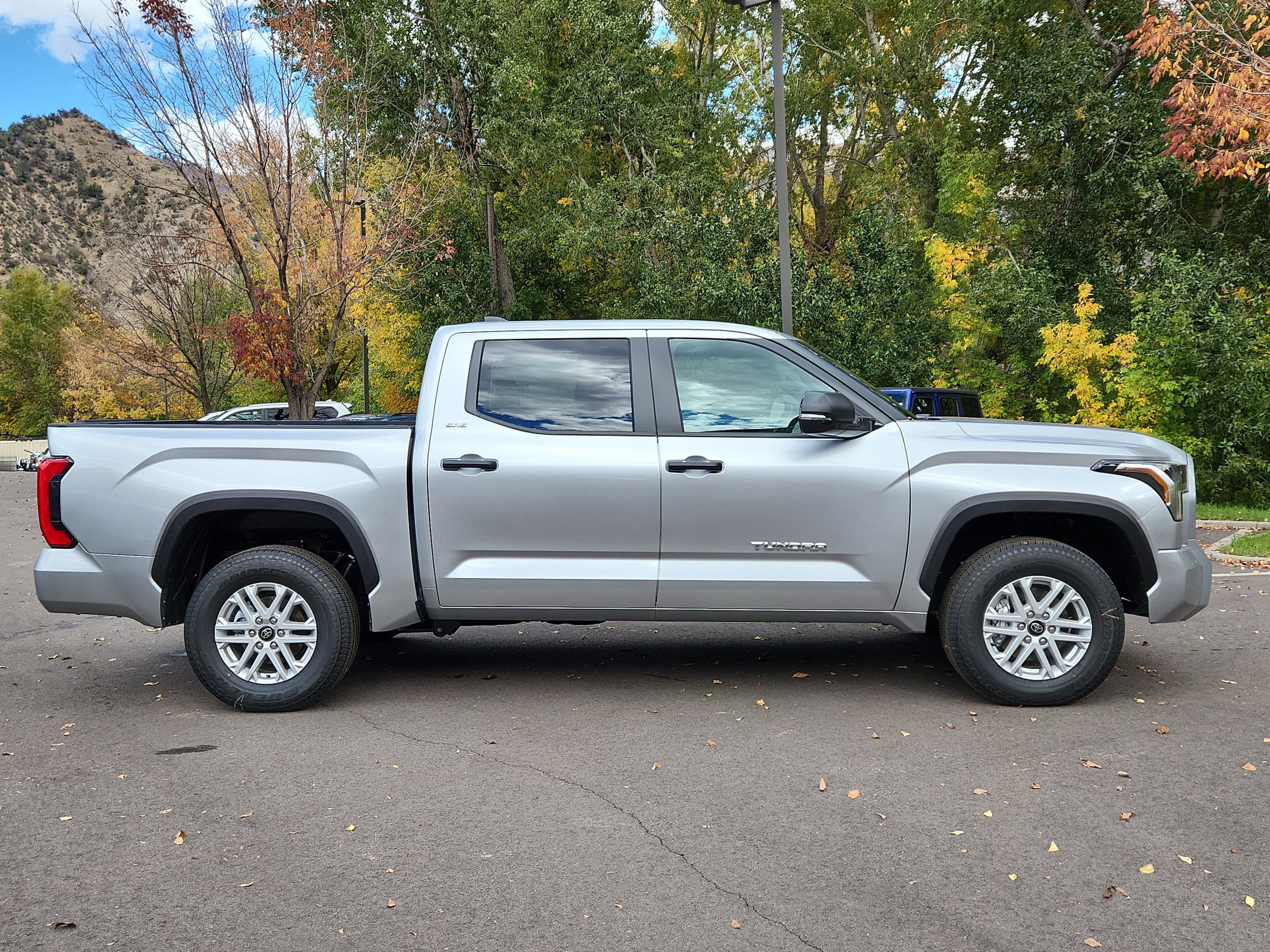 New 2026 Toyota Tundra SR5 image 2