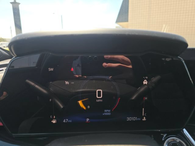 Used 2024 Chevrolet Trax RS w/ Sunroof Package FWD image 22