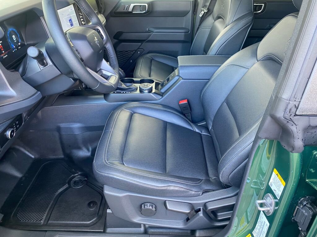 New 2025 Ford Bronco Big Bend w/ Black Diamond Package image 9