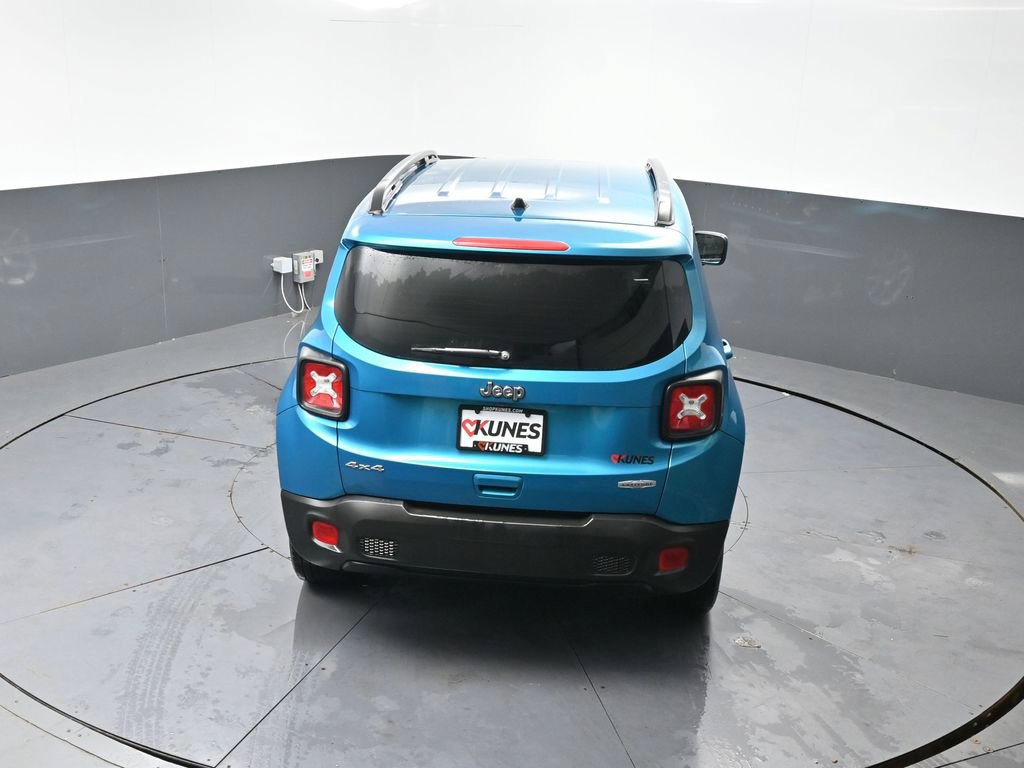 Used 2020 Jeep Renegade Latitude w/ Cold Weather Group AWD/4WD image 48