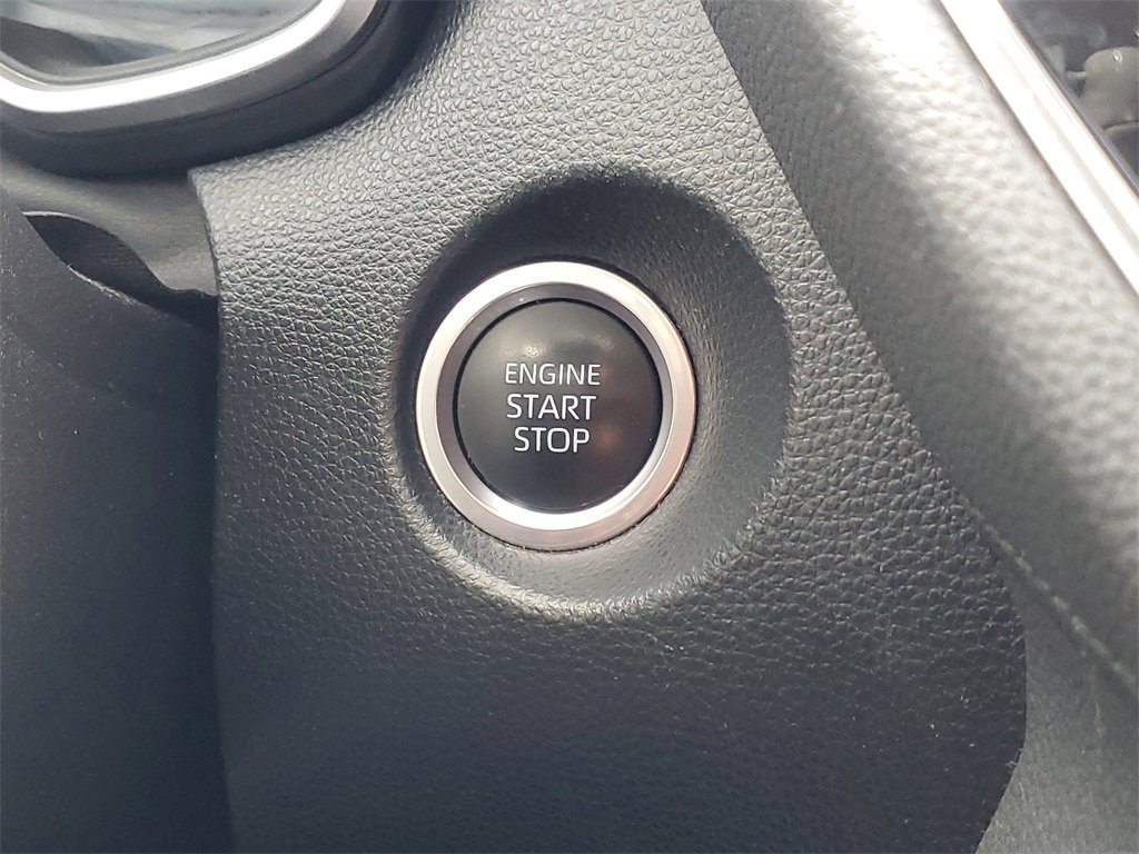 Certified 2023 Toyota Corolla Cross XLE image 29