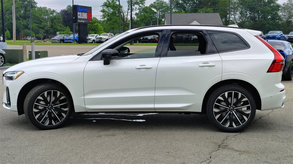New 2026 Volvo XC60 B5 Ultra w/ Climate Package image 5