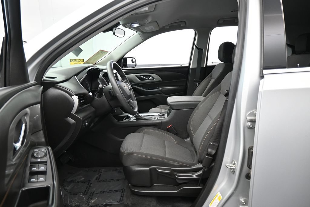 Used 2020 Chevrolet Traverse LS FWD image 11