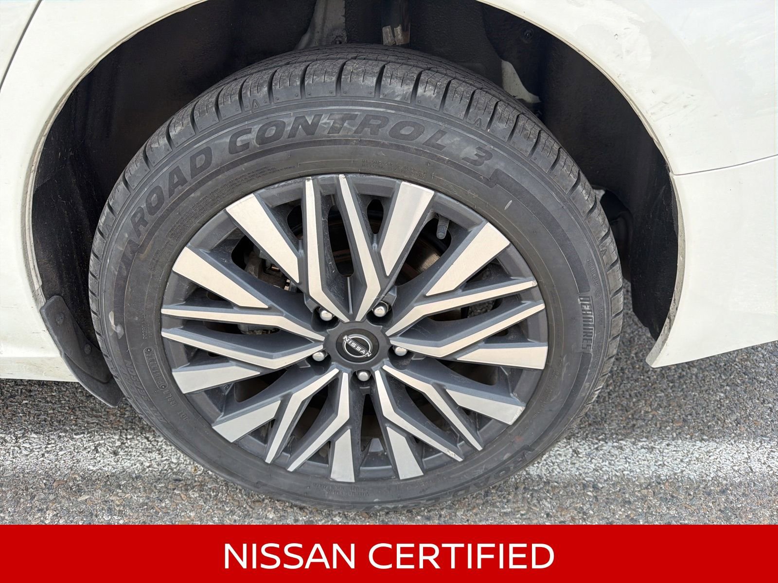Certified 2025 Nissan Altima 2.5 SV AWD/4WD image 9