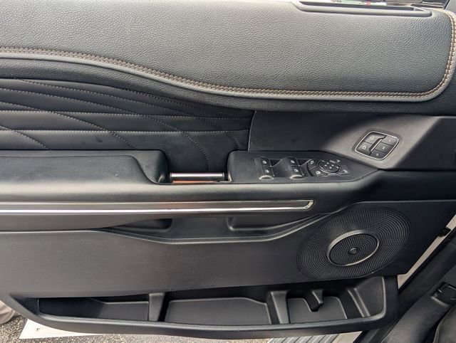 Used 2018 Ford Expedition Max Platinum image 39
