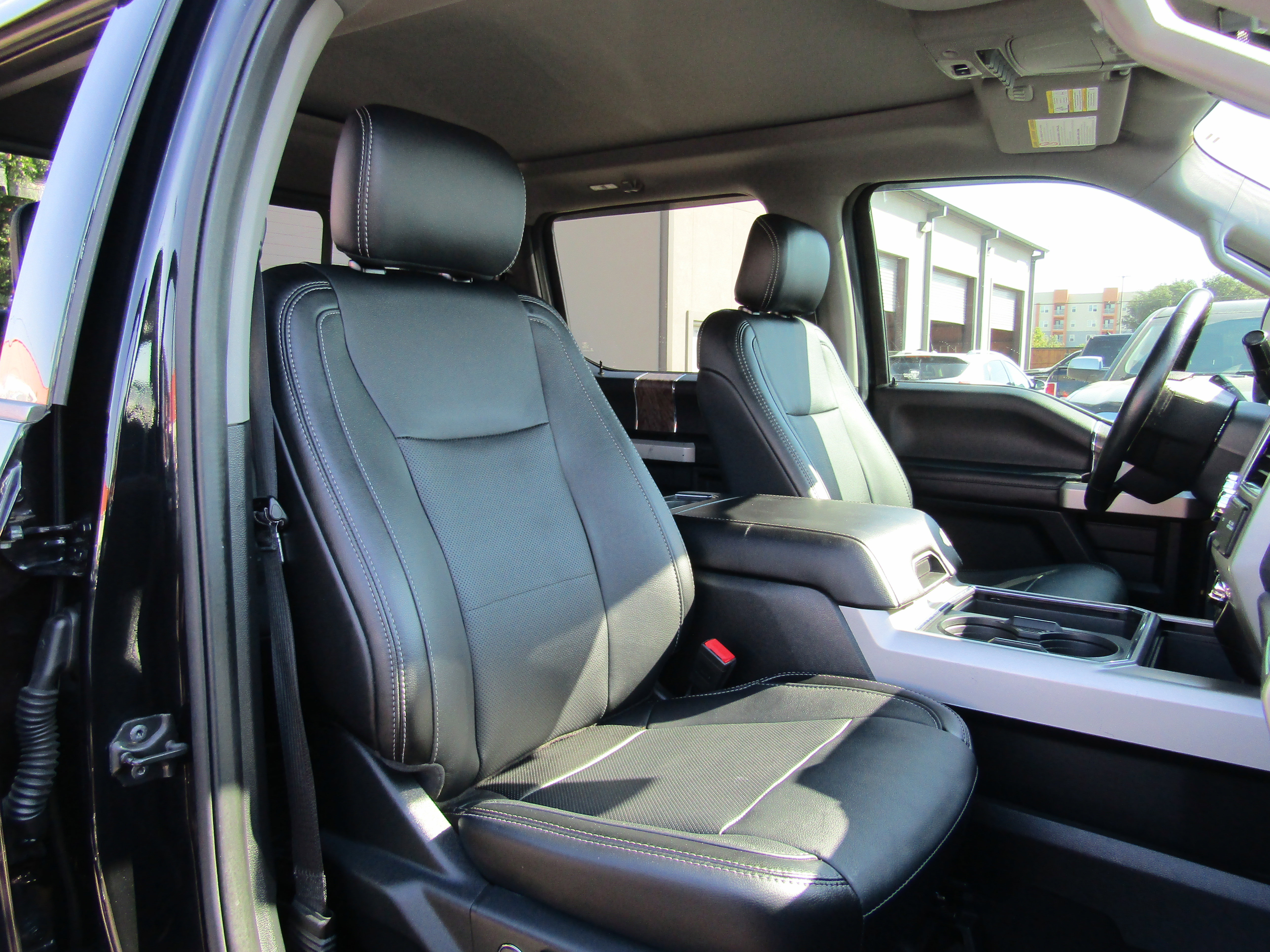 Used 2019 Ford F250 Lariat w/ Lariat Ultimate Package image 12