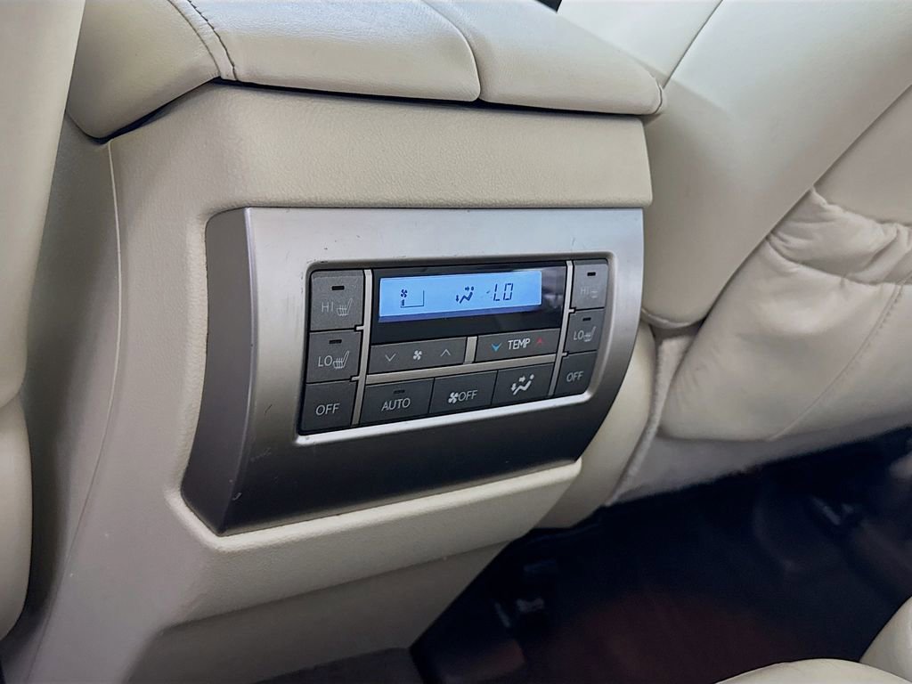 Used 2014 Lexus GX 460 Luxury image 32