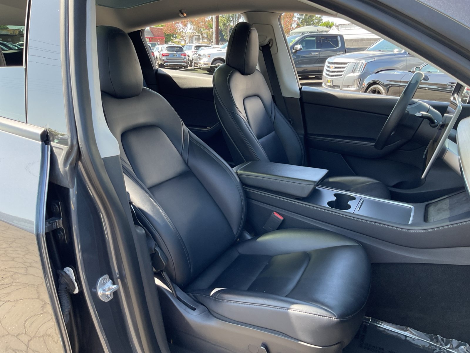 Used 2022 Tesla Model Y Long Range AWD/4WD image 20