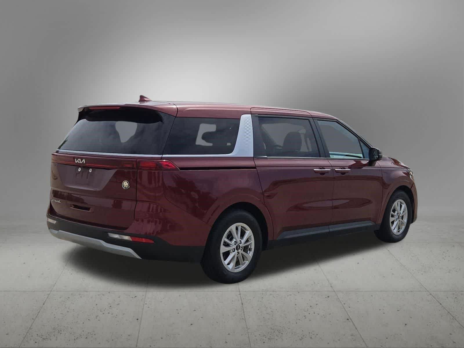 Certified 2022 Kia Carnival LX FWD image 6