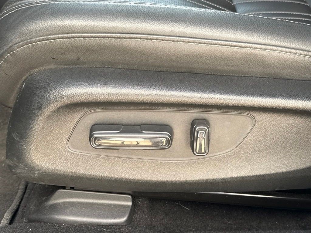 Used 2024 Honda HR-V EX-L image 13
