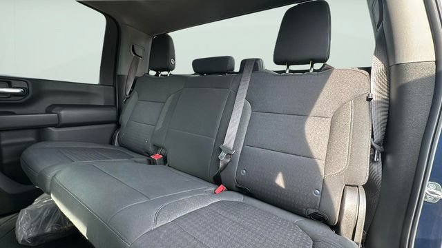 Used 2022 Chevrolet Silverado 2500 Custom w/ Custom Convenience Package AWD/4WD image 26