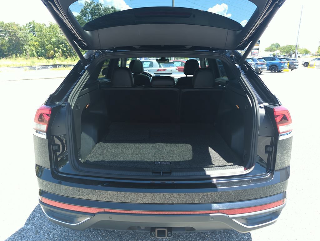 Used 2021 Volkswagen Atlas Cross Sport SEL FWD image 31