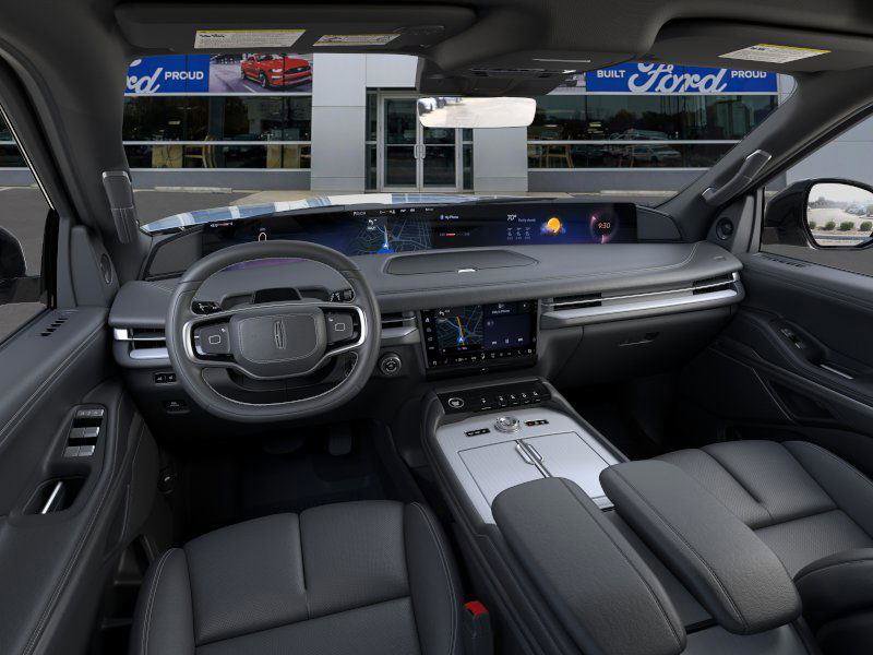 New 2025 Lincoln Navigator Reserve w/ Jet Appearance Package image 9