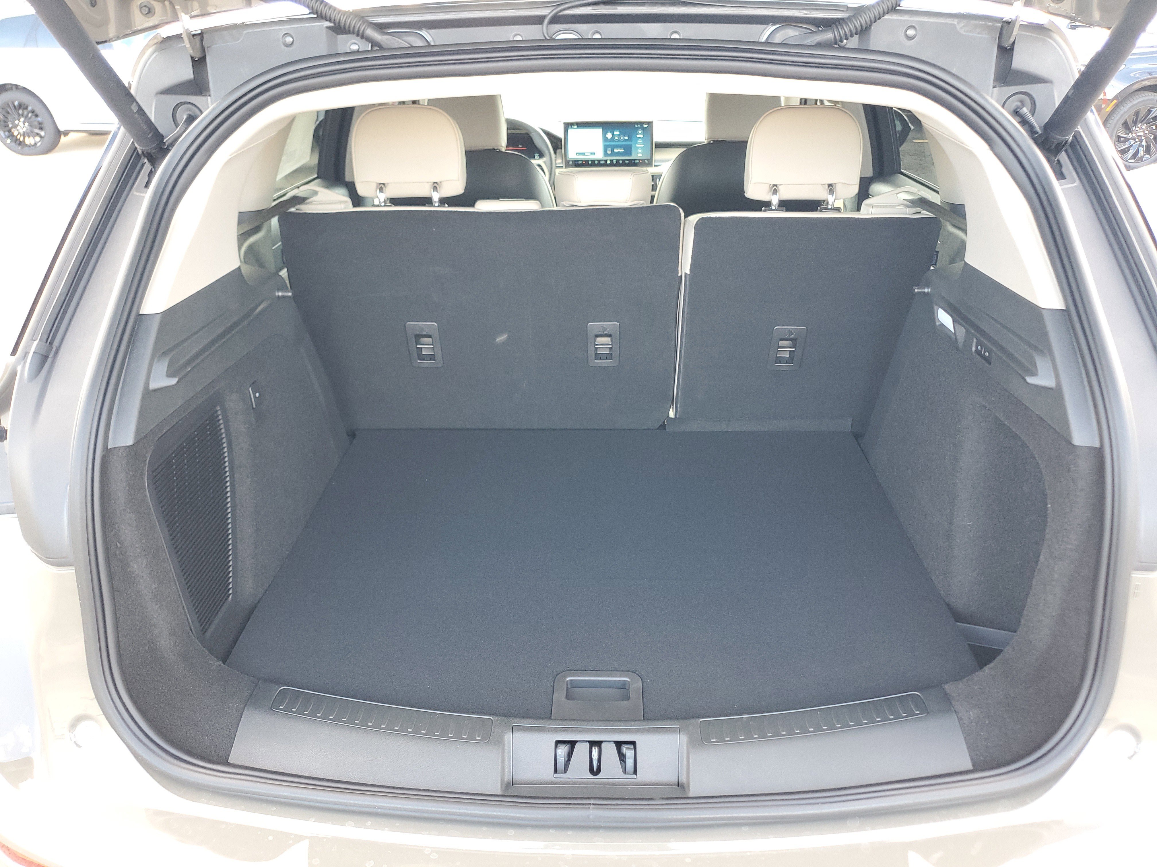 New 2026 Lincoln Corsair Premiere image 29