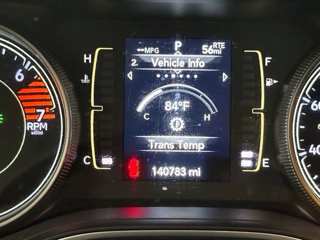 Used 2019 Jeep Cherokee Latitude w/ Cold Weather Group FWD image 27