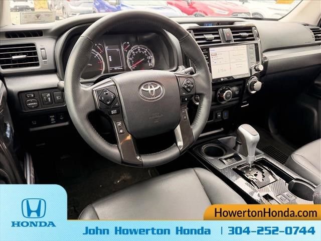 Used 2022 Toyota 4Runner TRD Off-Road Premium AWD/4WD image 11
