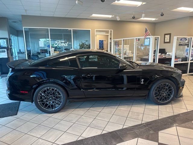 Used 2013 Ford Mustang Shelby GT500 RWD image 8