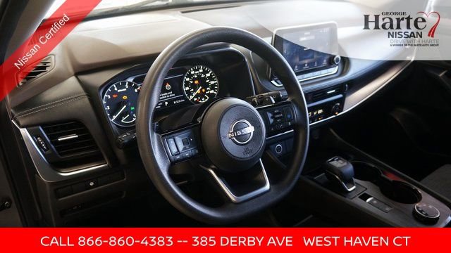 Used 2023 Nissan Rogue SV image 10