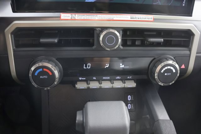 Used 2026 Toyota Tacoma TRD Off-Road AWD/4WD image 15