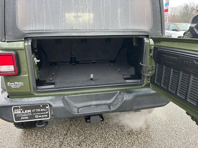 Used 2021 Jeep Wrangler Unlimited Sport image 26