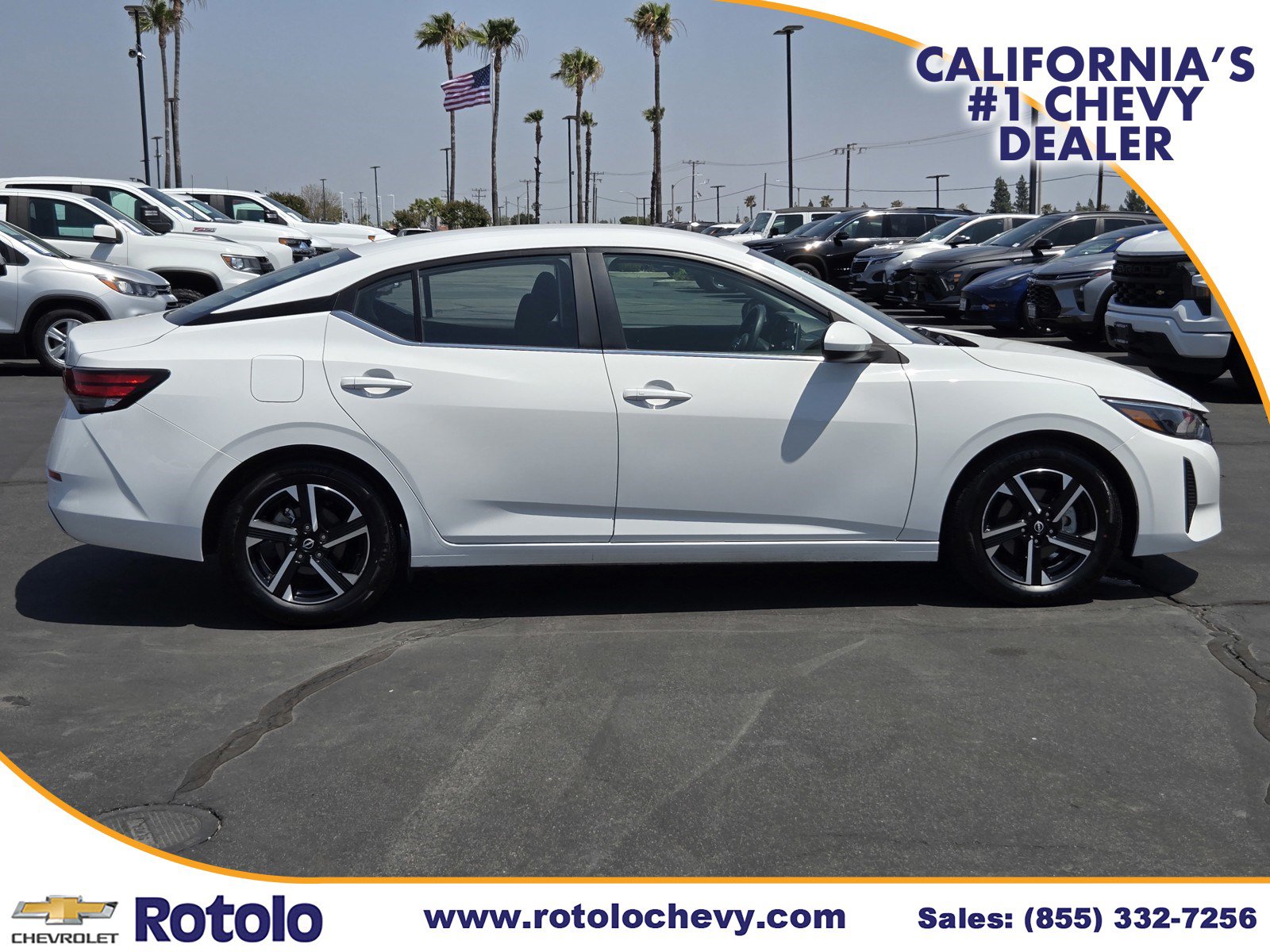 Used 2025 Nissan Sentra SV FWD image 8