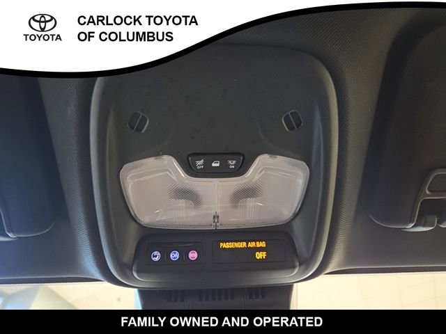 Used 2024 Chevrolet Colorado Z71 w/ Z71 Convenience Package 2 image 28