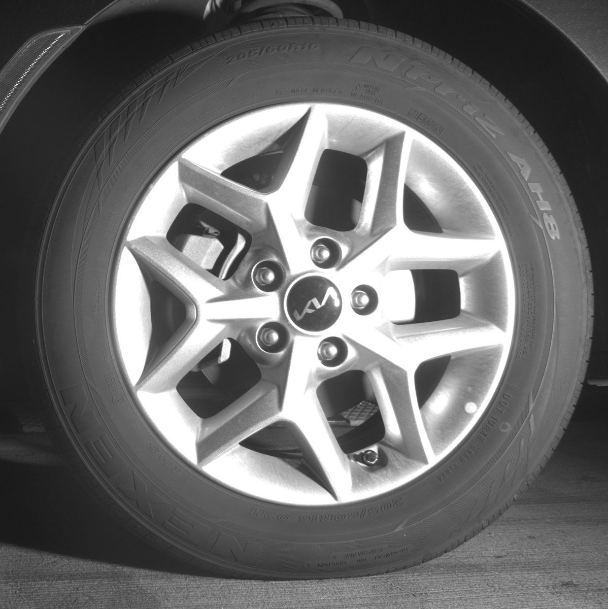Used 2025 Kia Soul LX w/ LX Technology Package image 12