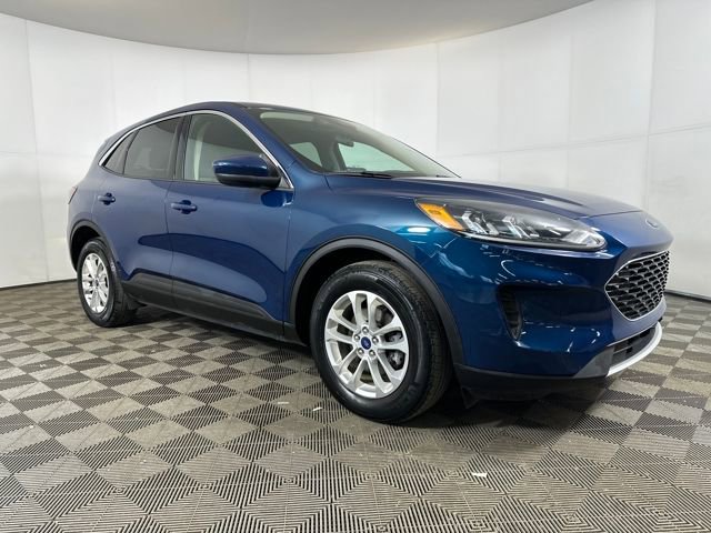 Used 2020 Ford Escape SE image 2