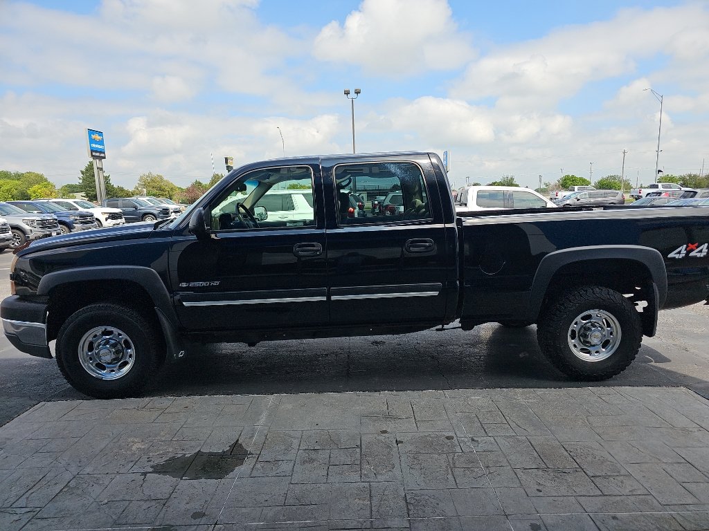Used 2005 Chevrolet Silverado 2500 LS AWD/4WD image 6