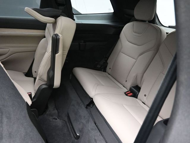 Used 2025 Volvo EX90 Ultra image 17