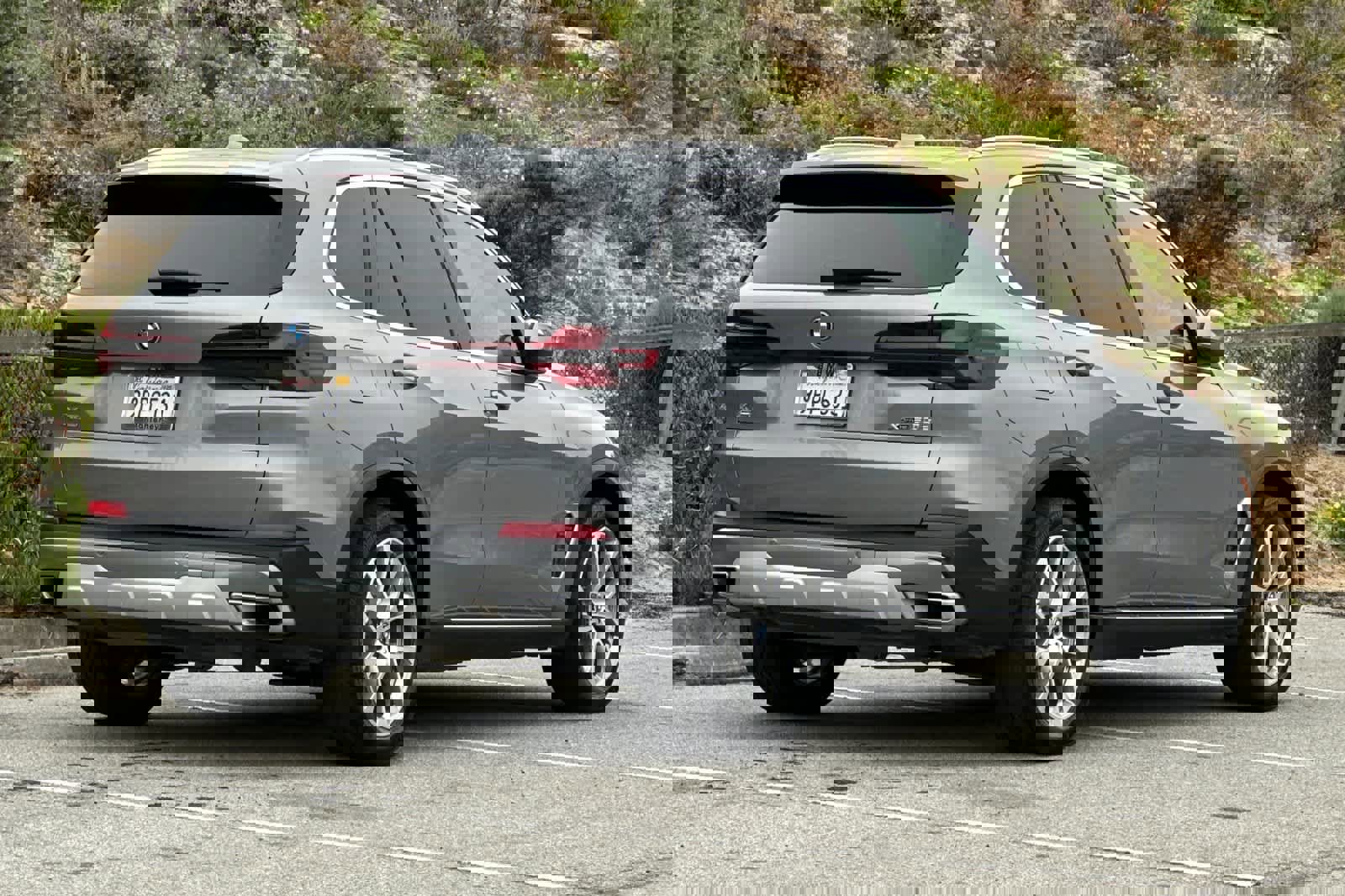 Used 2025 BMW X5 xDrive50e image 2