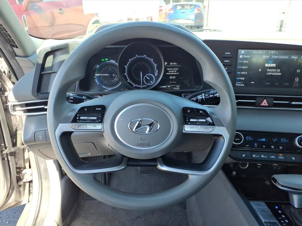 Used 2023 Hyundai Elantra Blue image 18