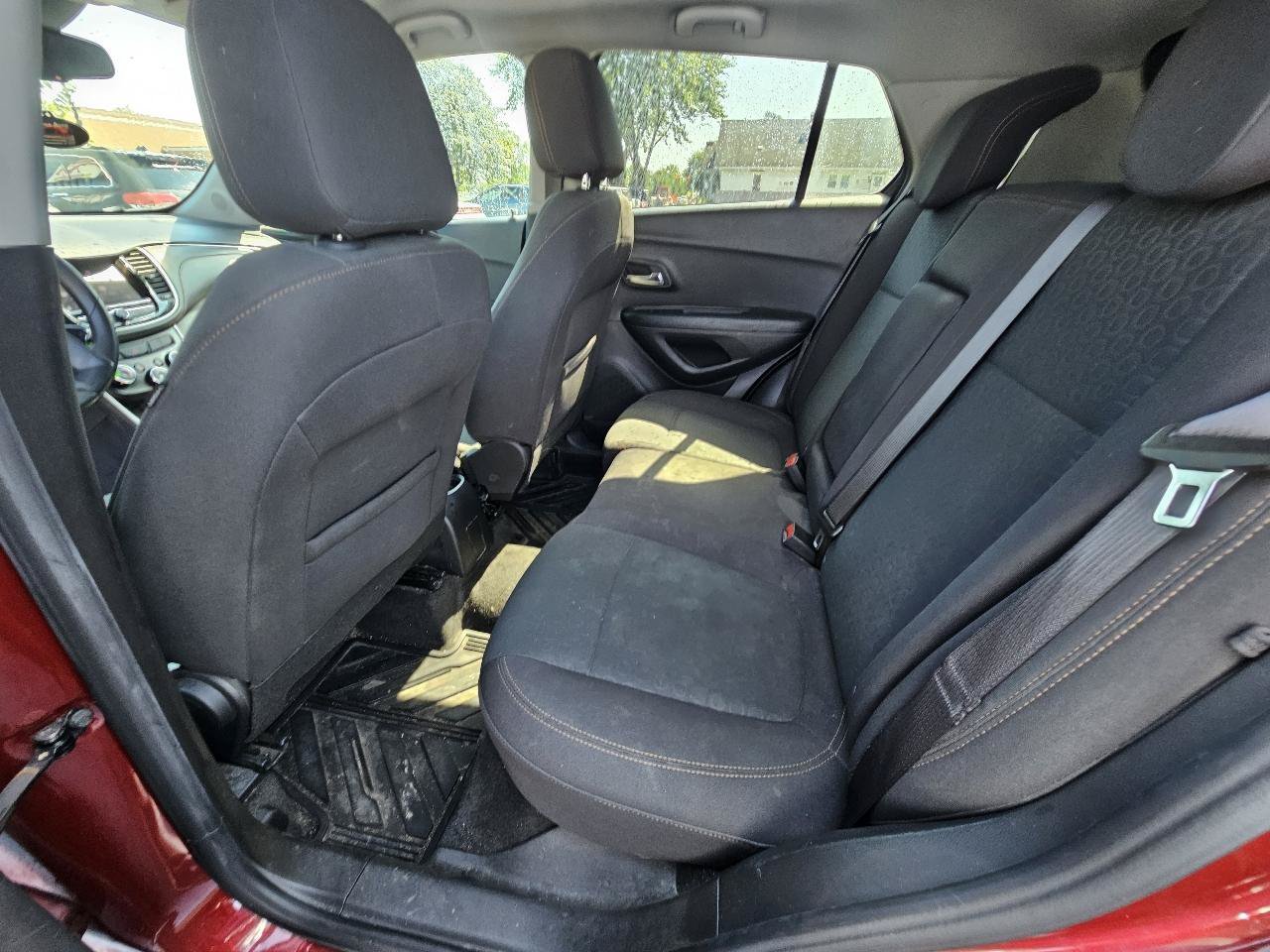 Used 2022 Chevrolet Trax LS w/ Tint and Cruise Package AWD/4WD image 22