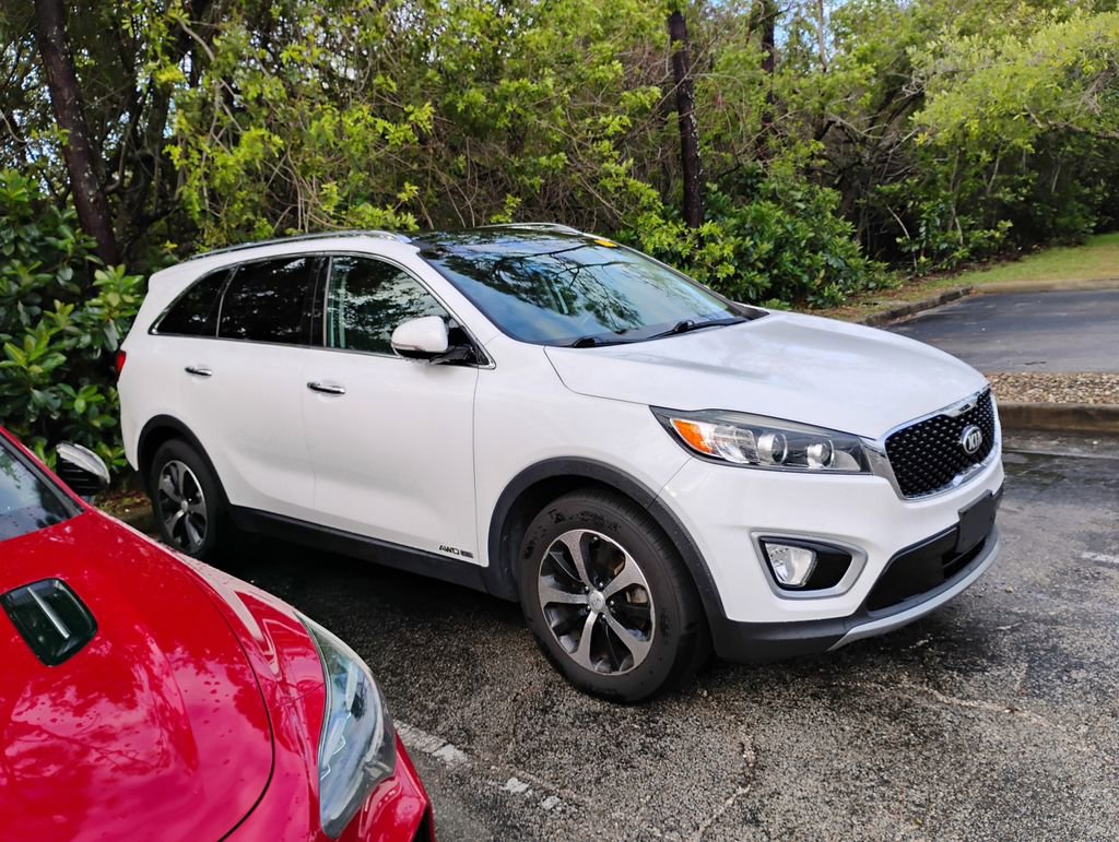 Used 2017 Kia Sorento EX w/ EX Advanced Touring Package image 2
