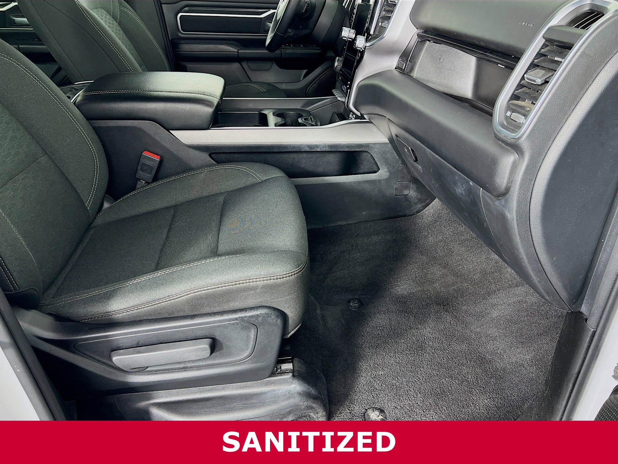 Used 2025 RAM 1500 Big Horn AWD/4WD image 23