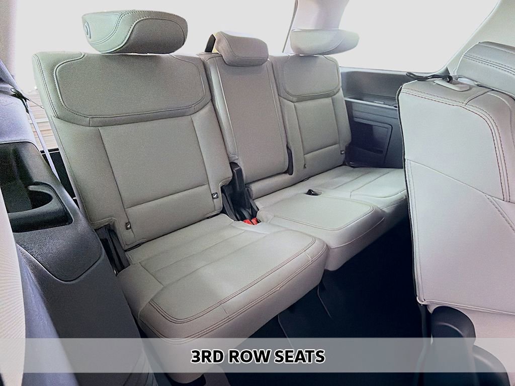 Used 2025 Ford Expedition Active image 8