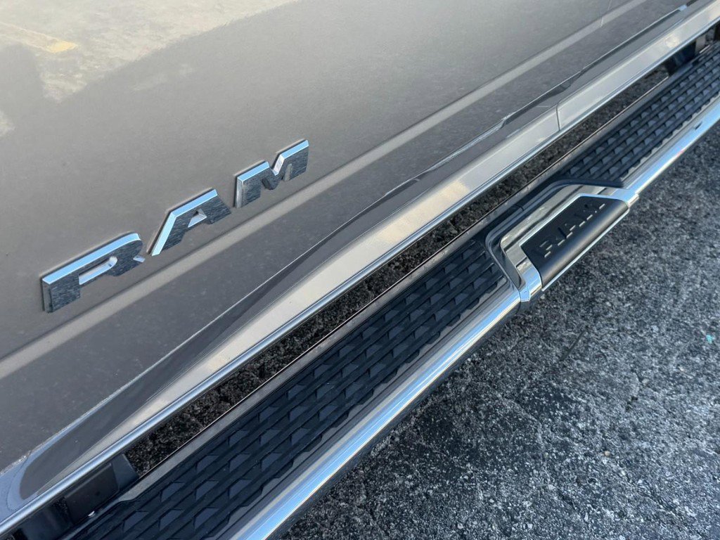 Used 2024 RAM 2500 Big Horn w/ Bed Utility Group image 8